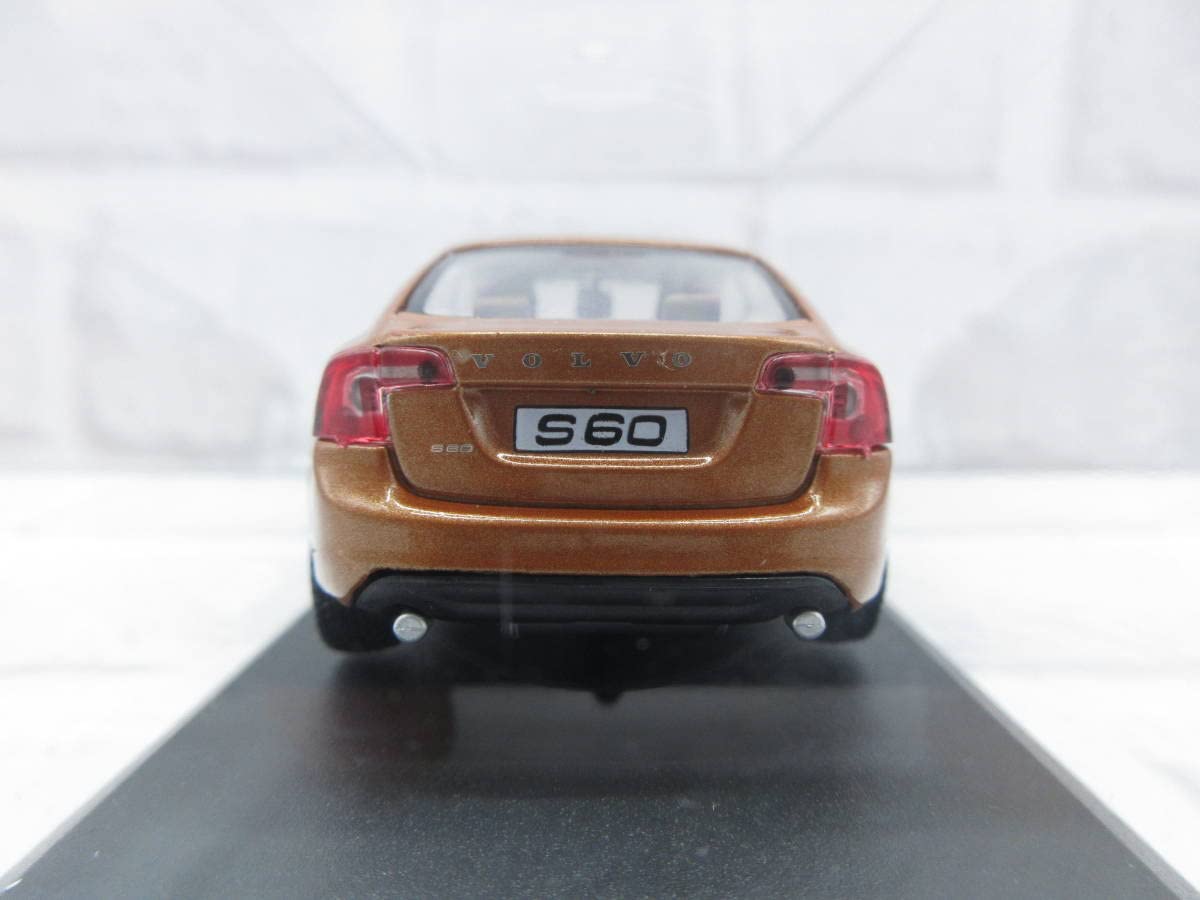 Amazon | ミニカー 1/43 ボルボ S60 オレンジ ディーラー正規品